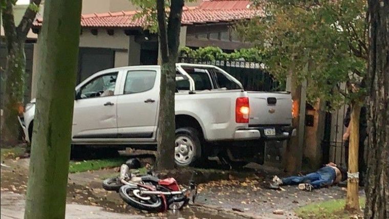 El hombre persiguió a los delincuentes, los atropelló y mató a uno Foto: Radio 2