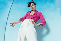 Foto: https://www.odiomalley.com/harry-styles-presenta-la-caratula-album-explica-no-estara-the-little-mermaid/
