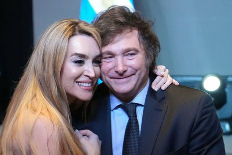 A fines de junio, comenzó a rumorearse que Fátima Flórez y Javier Milei se habrían reconciliado. A fines de junio, comenzó a rumorearse que Fátima Flórez y Javier Milei se habrían reconciliado.