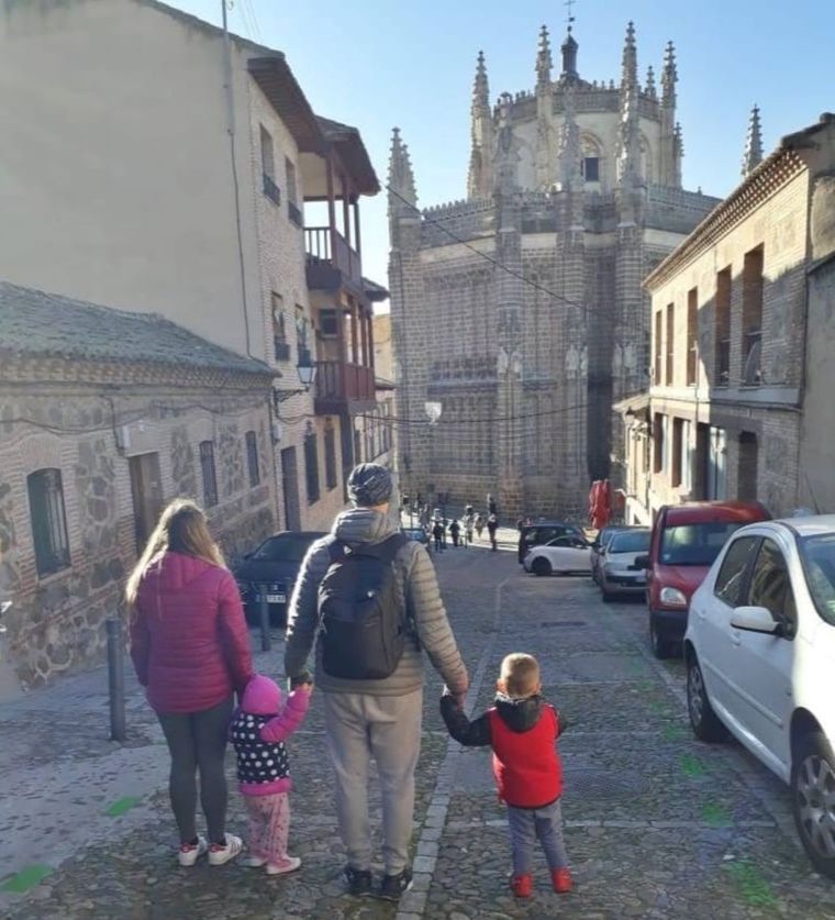 Una familia que se fue.