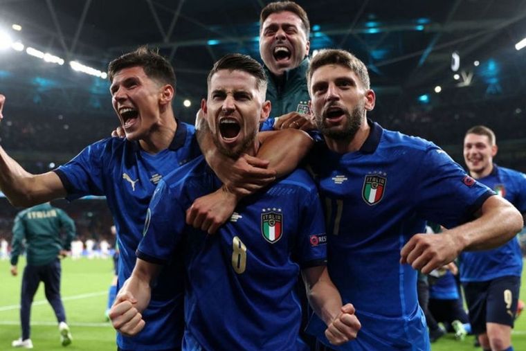 La Selección italiana se ilusiona con aprovechar el reclamo de Chile para ingresar al Mundial de Qatar 2022 en lugar de Ecuador.