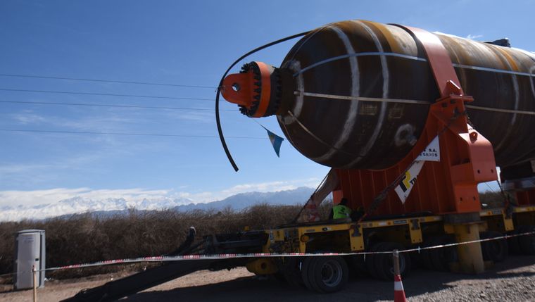 Habrá cortes y desvíos desde las 7 en la ruta 7 por el traslado del reactor. 