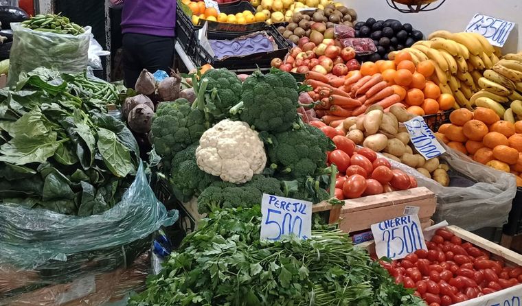 Variedad de precios en el Mercado Cooperativo.
