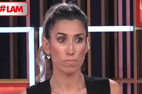 La panelista no pudo evitar sentirse incómoda tras la innecesaria consulta de su colega. La panelista no pudo evitar sentirse incómoda tras la innecesaria consulta de su colega.