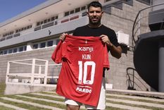 El Kun volverá a jugar con Independiente en el Libertadores de América. Foto: @independiente