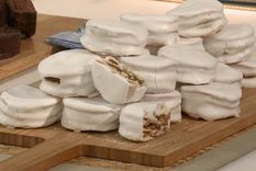 alfajor Alfajor glaseado de dulce de leche y nuez Foto: El Gourmet (elgourmet.com)