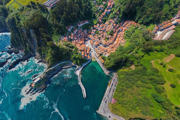 El nombre de este fantástico destino es Cudillero Foto: Mike Workman/Shutterstock