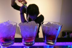 La joven bartender de 22 años es investigada por administración fraudulenta. Foto: ALF PONCE MERCADO / MDZ