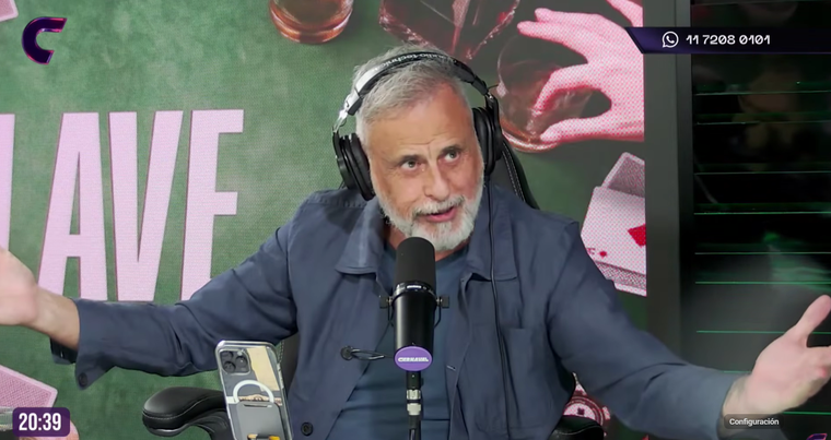 El mítico conductor lleva cuatro décadas en el rubro.