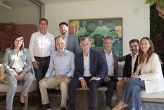Gestos de unidad Bullrich, Santilli, Larreta, Angelini, Macri, De Andreis, Ritondo y Vidal en la cumbre del PRO. Foto: Prensa PRO Gestos de unidad Bullrich, Santilli, Larreta, Angelini, Macri, De Andreis, Ritondo y Vidal en la cumbre del PRO. Foto: Prensa PRO