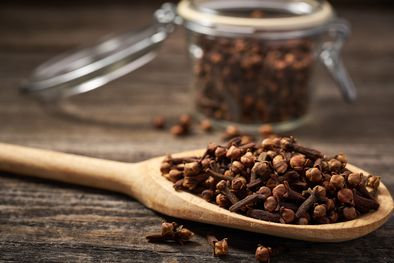 MDZol | Según el Feng Shui, el clavo de olor tiene propiedades místicas para atraer la abundancia a tu hogar Foto: Shutterstock