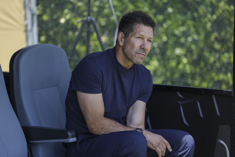Diego Simeone habló sobre posibles incorporaciones y salidad en el Atlético de Madrid.