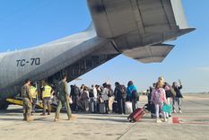 El primer contingente de argentinos evacuados de Israel Foto: Noticias Argentinas