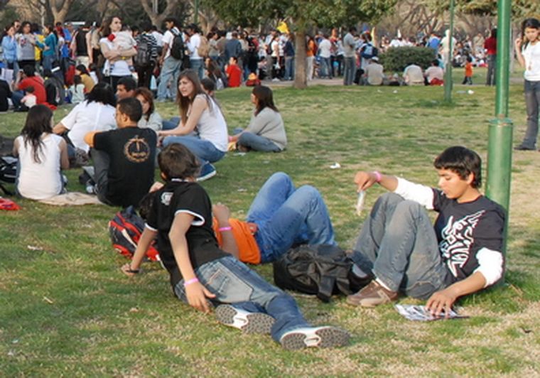 El alcohol y el tabaco son las adicciones más comunes. Foto: MDZ / Archivo