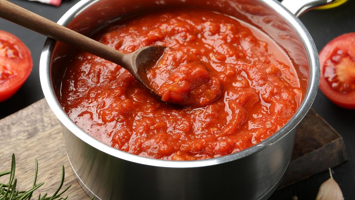 Ni azúcar ni bicarbonato: el truco italiano natural para mejorar tu salsa de tomate