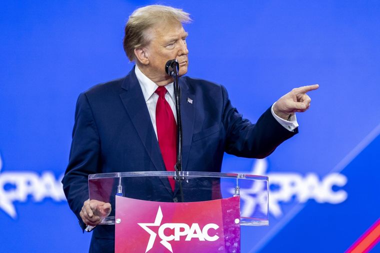 Donald Trump apuntó a Joe Biden Foto: EFE