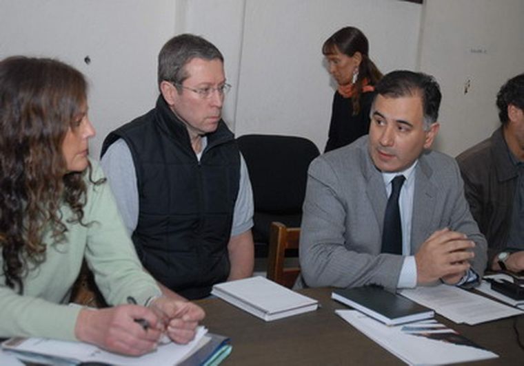 Representantes de la empresa minera. Foto: Prensa Diputados
