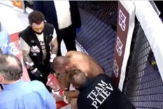 Khetag Pliev es atendido tras la lesión. Foto: Captura