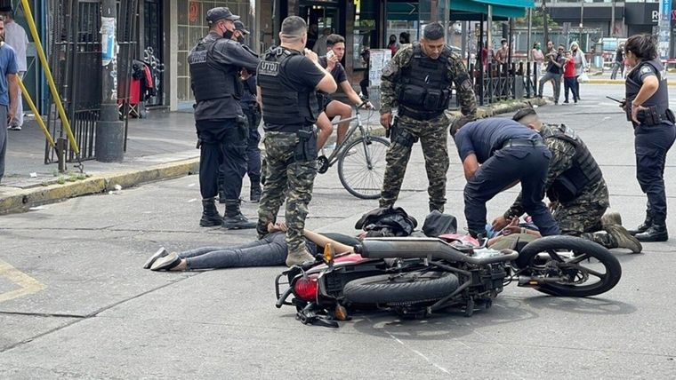 Los sospechosos cayeron tras robar una moto