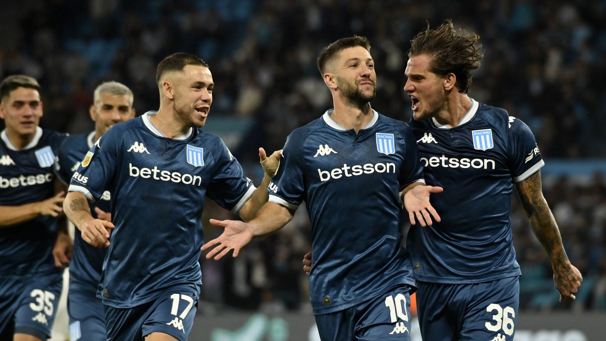 Racing venció 1-0 a Aldosivi con un golazo de penal de Vietto y se metió en puestos de playoffs