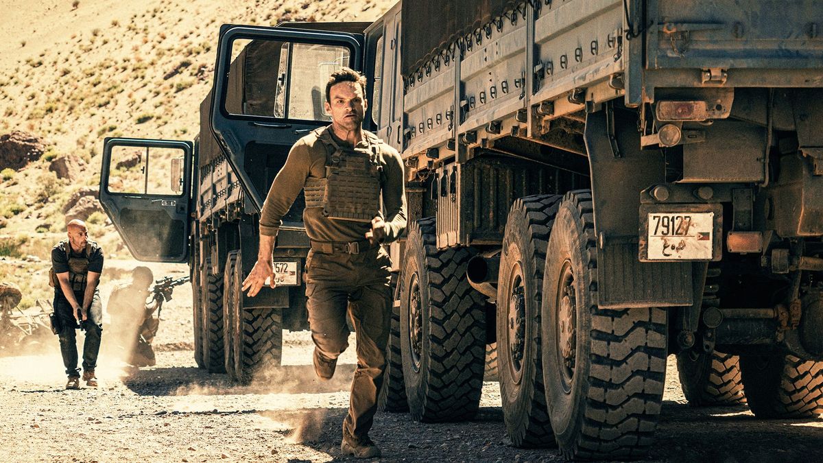 Netflix tiene una película de acción que mantiene 