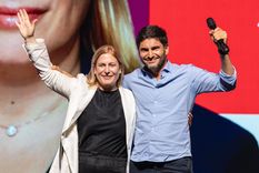 Maximiliano Pullaro sugiere a Gisela Scaglia como jefa del bloque.