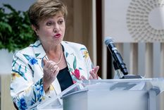 Kristalina Georgieva, directora Gerente del Fondo Monetario Internacional, una figura clave para llegar a un nuevo acuerdo con Argentina a pesar de la exigencia de flexibilizar el mercado cambiario. Foto: EFE