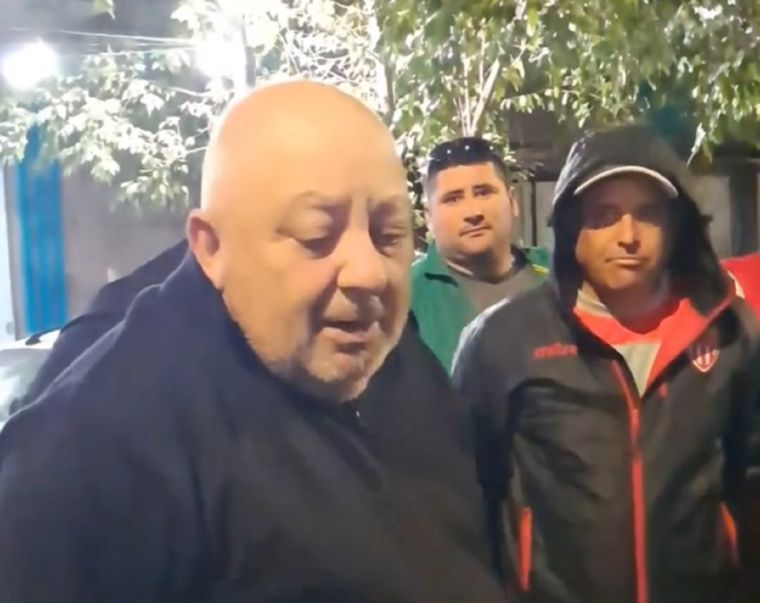 Un grupo de hinchas mostró su apoyo al presidente de la Liga Mendocina, Omar Higinio Sperdutti, y la institución compartió un video.&nbsp;