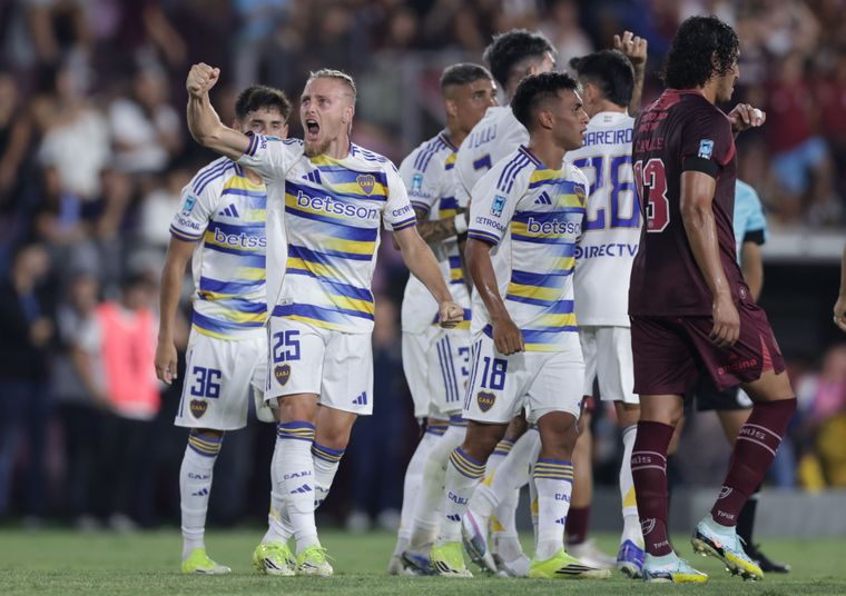 Ascacibar festeja el gol del 1-0 de Boca en la cancha de Lanús. Ascacibar festeja el gol del 1-0 de Boca en la cancha de Lanús.