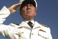 dos anos de prision por espionaje para el exjefe de la armada