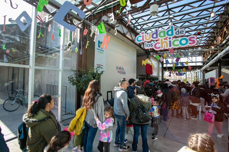 La Ciudad de los chicos en la Nave Cultural. La Ciudad de los chicos en la Nave Cultural.