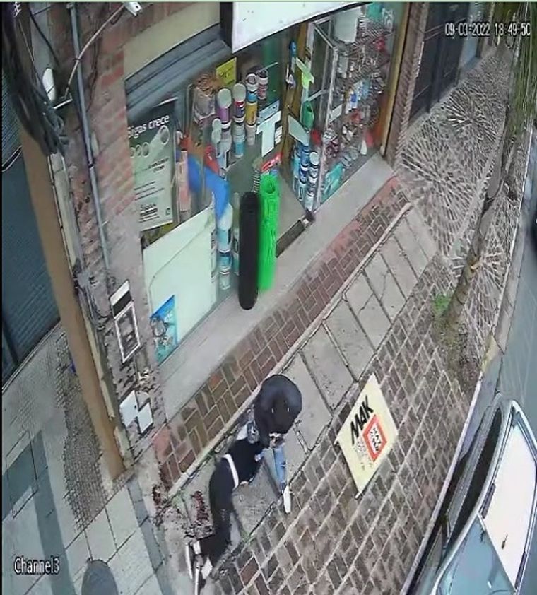 El ataque se produjo en Ciudad Evita y, por suerte, la mujer está fuera de peligro