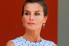 La reina Letizia recreó un look icónico de hace años. Foto: INSTAGRAM @letiziaortizfanss