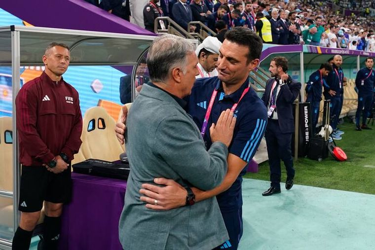El anterior duelo entre entrenadores argentinos había sido en 2022 entre Scaloni y Martino. El anterior duelo entre entrenadores argentinos había sido en 2022 entre Scaloni y Martino.