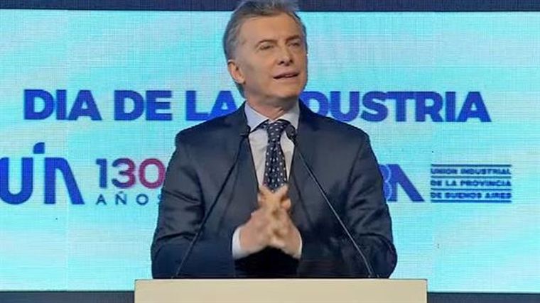 818256.jpg