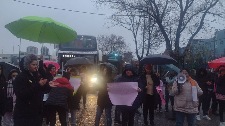 Por la protesta, varios servicios se vieron demorados Foto: Twitter @fedepuy