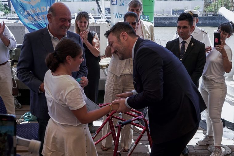 Luis Petri participó de la entrega de diplomas. Foto: Ministerio de Defensa