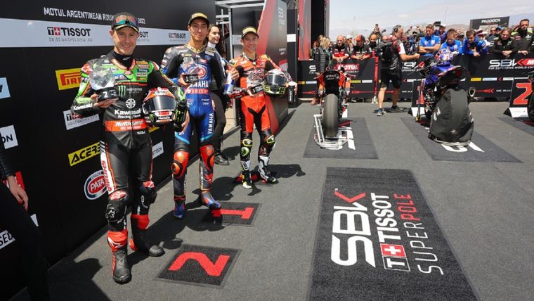 Los tres mejores de la clasificación. Foto: WorldSBK