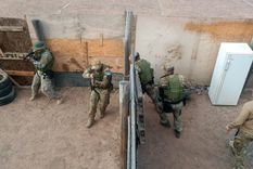 Efectivos de las Fuerzas de Operaciones Especiales recibieron una capacitación para abordar situaciones críticas dentro de establecimientos educativos.