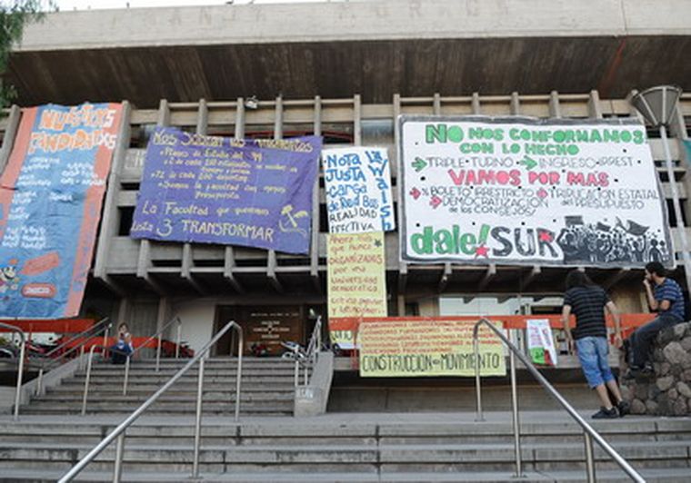UNCuyo: la pelea de las facultades y la reunión clave en el peronismo.&nbsp; Foto: Pachy Reynoso/MDZ