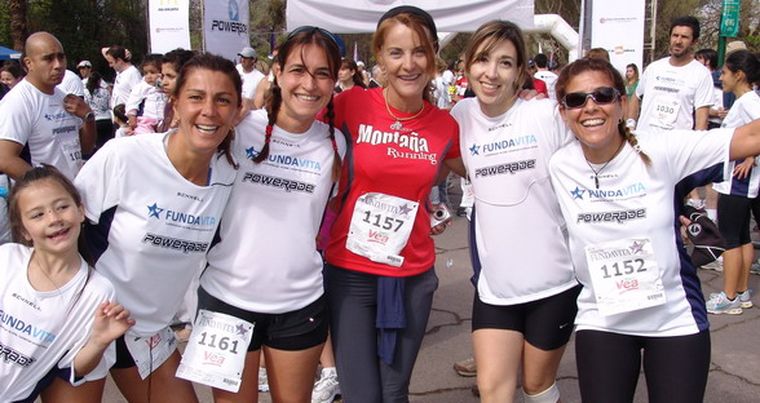 Las más simpáticas de la maratón: Dalila Tahán, Eugenia Godoy Viginia Cómmoli, Natalia Caprera y Marisel Abdala. Foto: MDZ