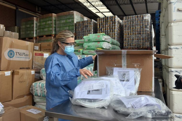 Los insumos médicos no pueden ingresar al país y se desata una grave crisis Foto: Prensa Gobernación