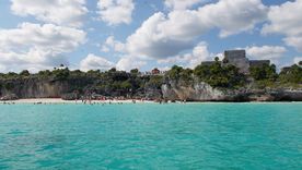 El sargazo en la Riviera Maya ha alcanzado niveles históricos y preocupa a las autoridades de México.