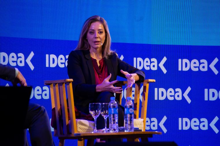 La secretaría de Energía, Flavia Royón, destacó el cambio en el balance energético que tendrá lugar a partir de la puesta en operaciones del Gasoducto Presidente Néstor Kirchner. Foto: Télam