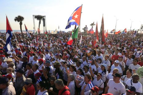 Imagen de La Habana, Cuba, en la conmemoración del Día del Trabajador. Imagen de La Habana, Cuba, en la conmemoración del Día del Trabajador.