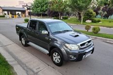 el usado del dia: toyota hilux 2010