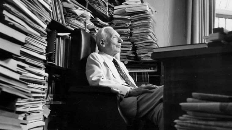 El físico Joseph Rotblat (1908-2005), premio Nobel de la Paz 1995. Foto: GETTY IMAGES