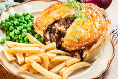 Pasos simples, sabores inolvidables: pastel de carne a la británica Foto: Shutterstock