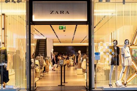 Zara es una de las tiendas internacionales que universaliza la moda para cada segmento. Foto: .elpais.com/