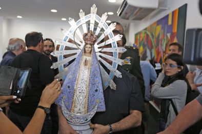MDZol | En la Catedral Castrense del Reino Unido estuvo 37 años esta imagen. Foto: Gentileza: Telam